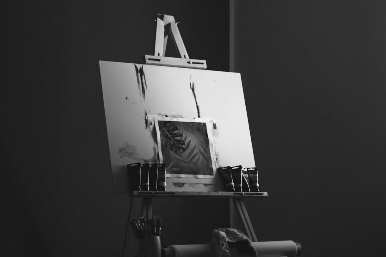 robot painting canvas