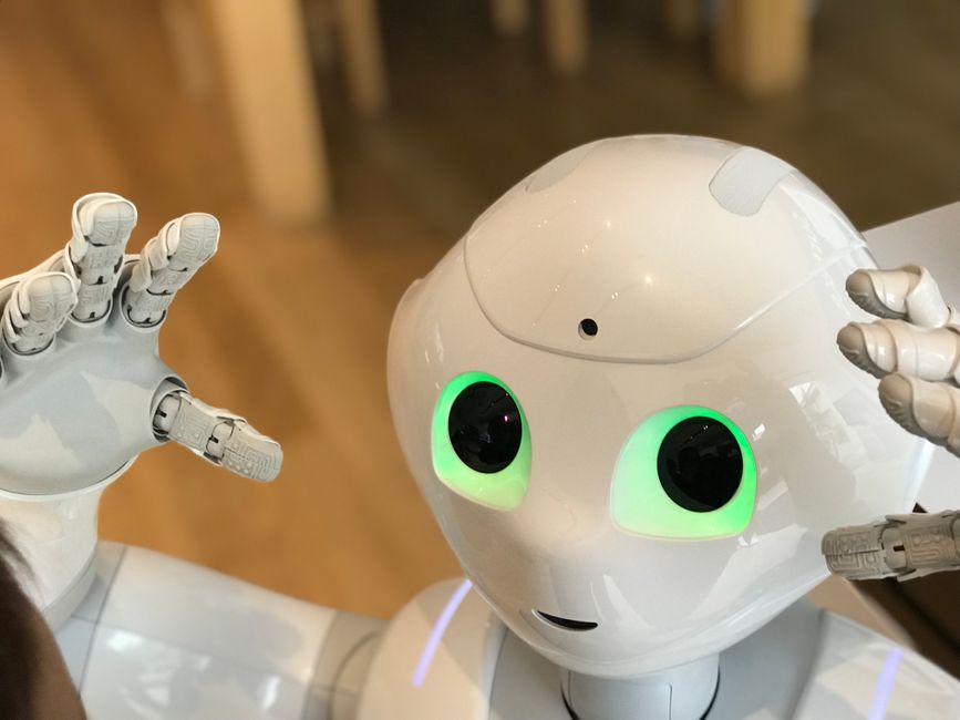 robot confused face