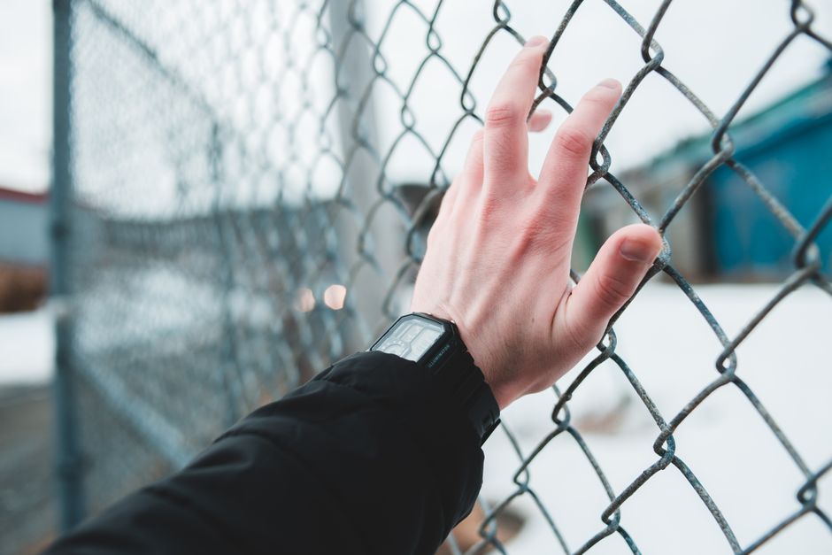 person setting boundaries with AI person setting boundaries with AI